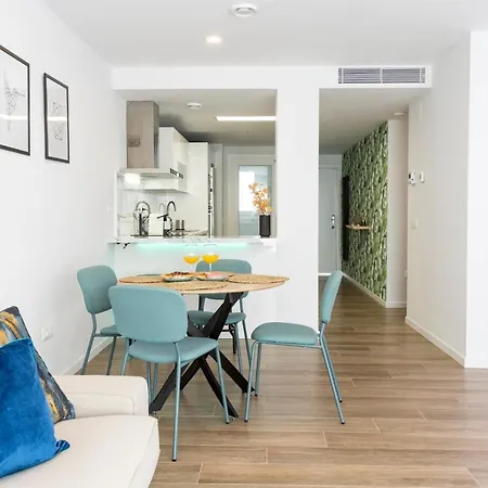 Fabuloso Nuevo Con Parking Y Piscina * Málaga