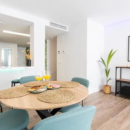 Fabuloso Nuevo Con Parking Y Piscina * Málaga