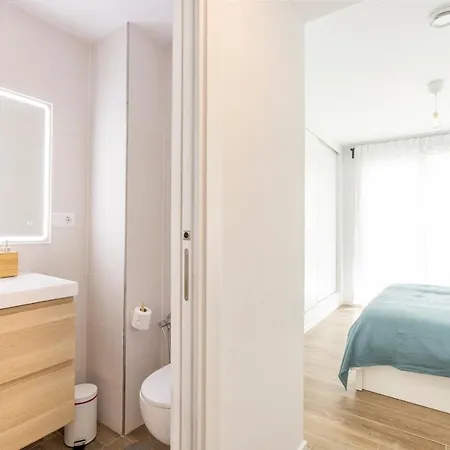 Fabuloso Nuevo Con Parking Y Piscina * Málaga