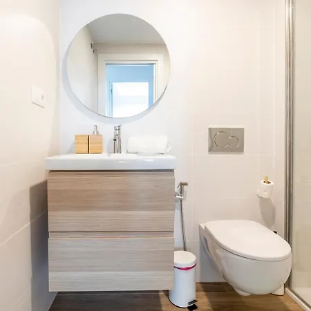 Lägenhet Fabuloso Nuevo Con Parking Y Piscina Málaga