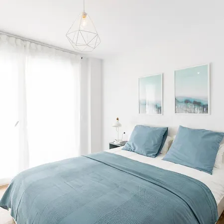 Fabuloso Nuevo Con Parking Y Piscina * Málaga