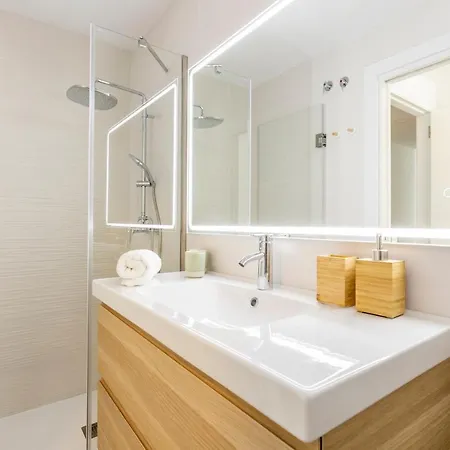 Lägenhet Fabuloso Nuevo Con Parking Y Piscina